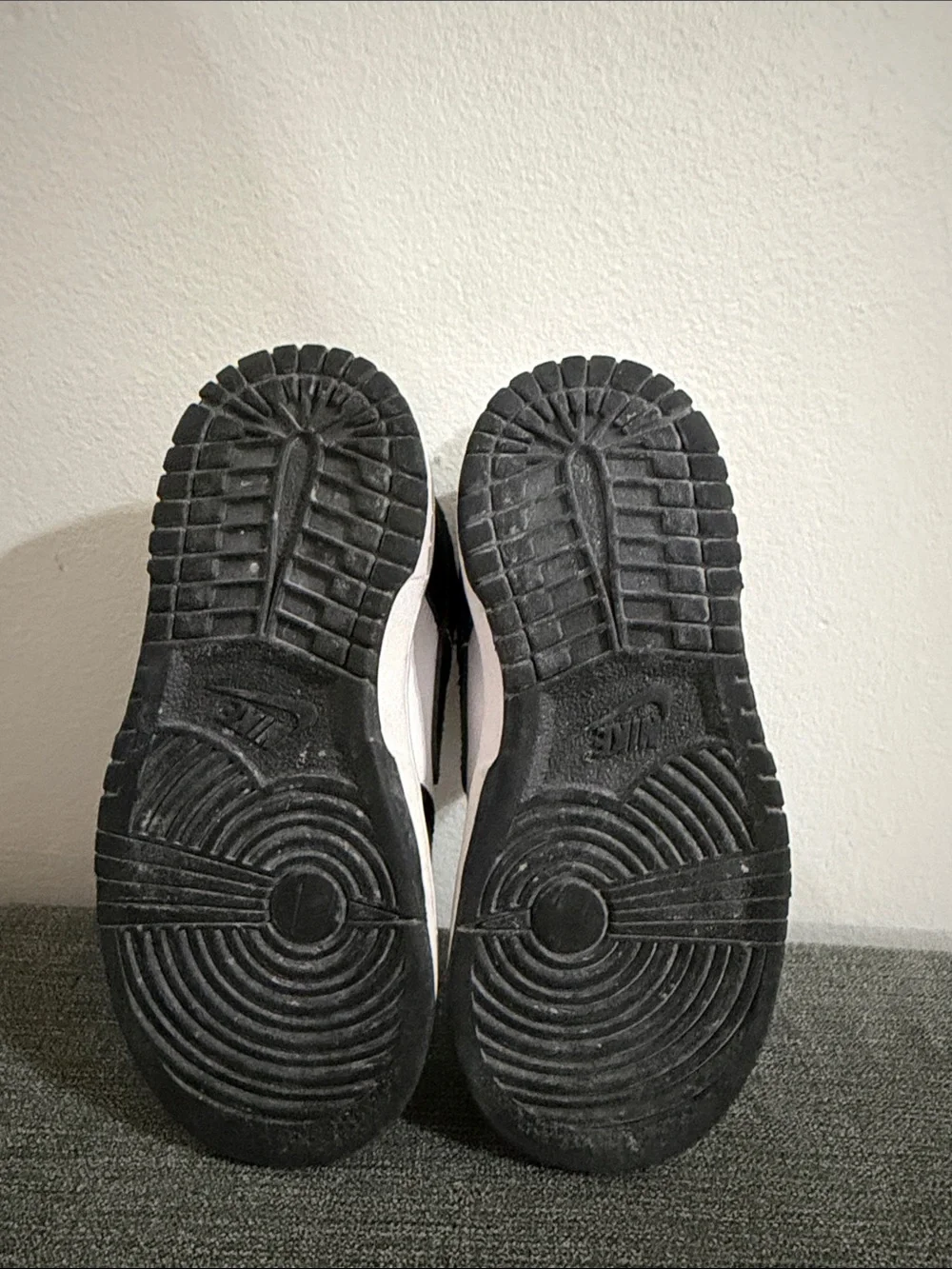 Nike Kids Black and White dunk Sneakers